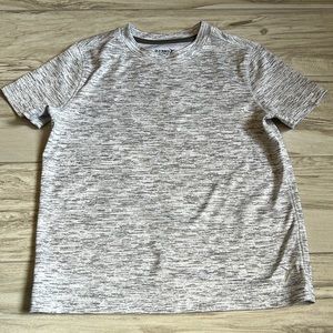 • Old Navy active shirt, 6/7 •